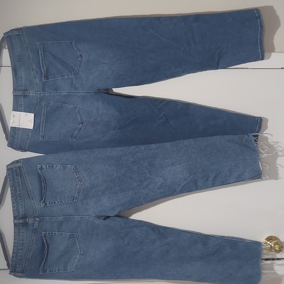 Womens Jeans - Picture 7 of 8